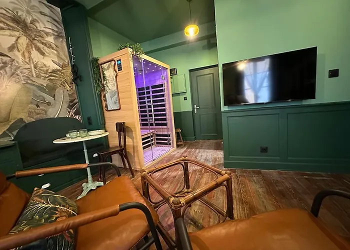 Le Jungle-Room, Sauna, Hyper-Centre